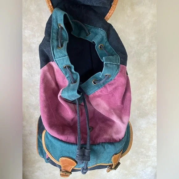 Arizona Jean Company Vintage Multicolor Canvas Backpack with Leather Accents - Picture 2 of 11